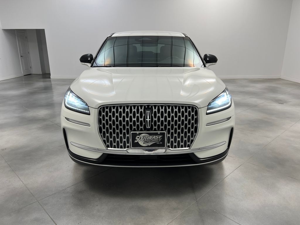 2023 Lincoln Corsair Standard photo 2