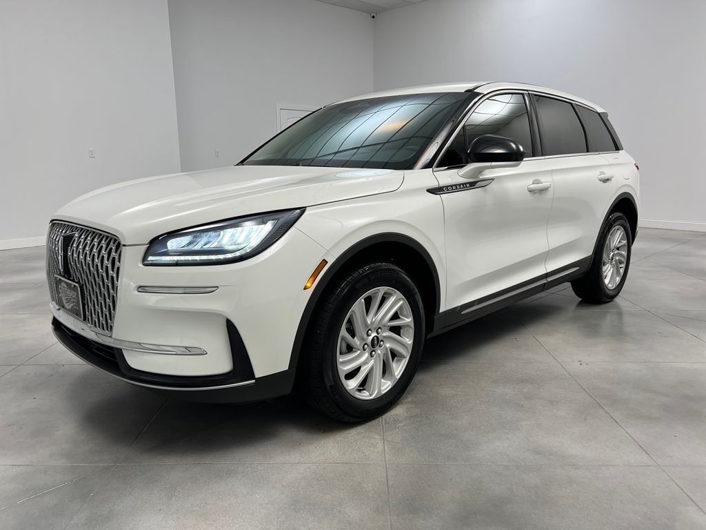 2023 Lincoln Corsair Standard photo 3