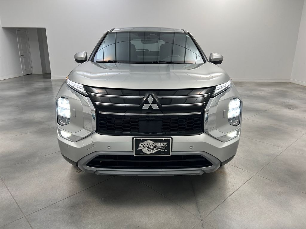 Used 2025 Mitsubishi Outlander SE SUV