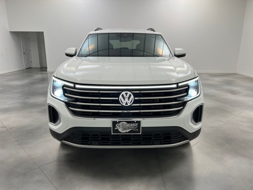 2024 Volkswagen Atlas SE Technology photo 2