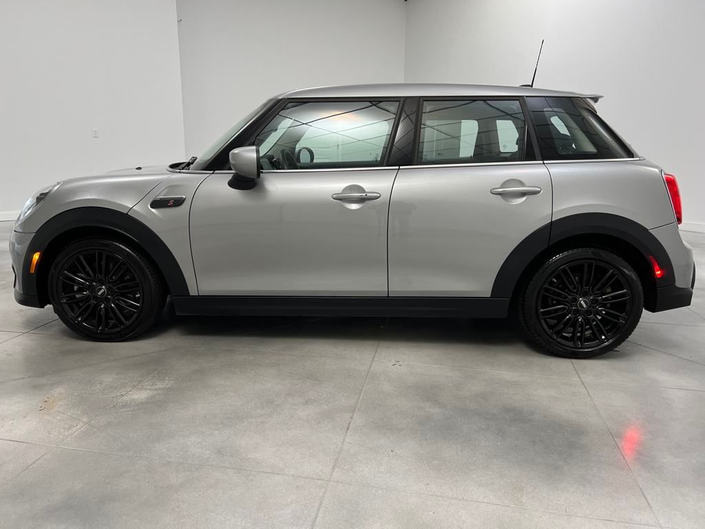 2024 Mini Cooper Signature photo 4
