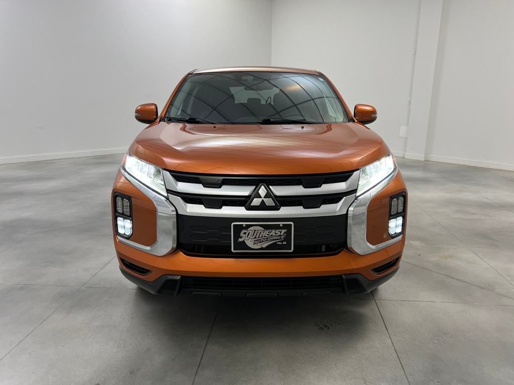 2023 Mitsubishi Outlander Sport SE photo 2