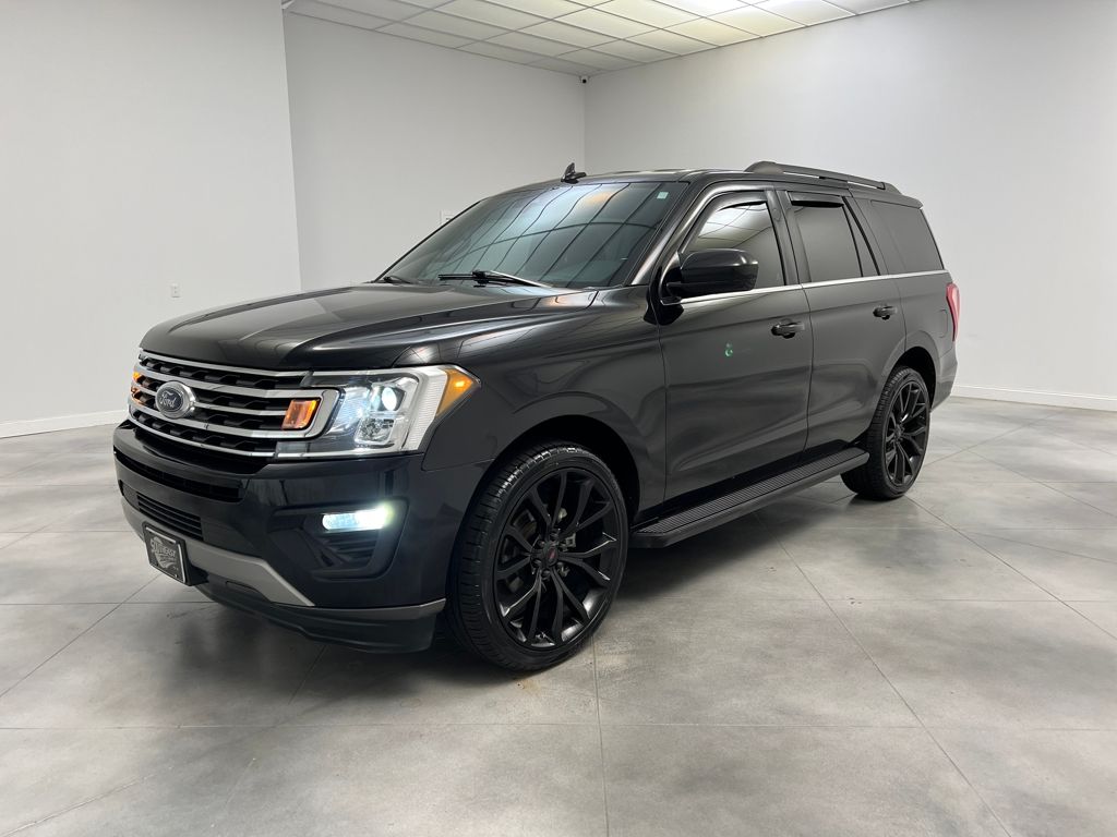 2021 Ford Expedition XLT photo 2