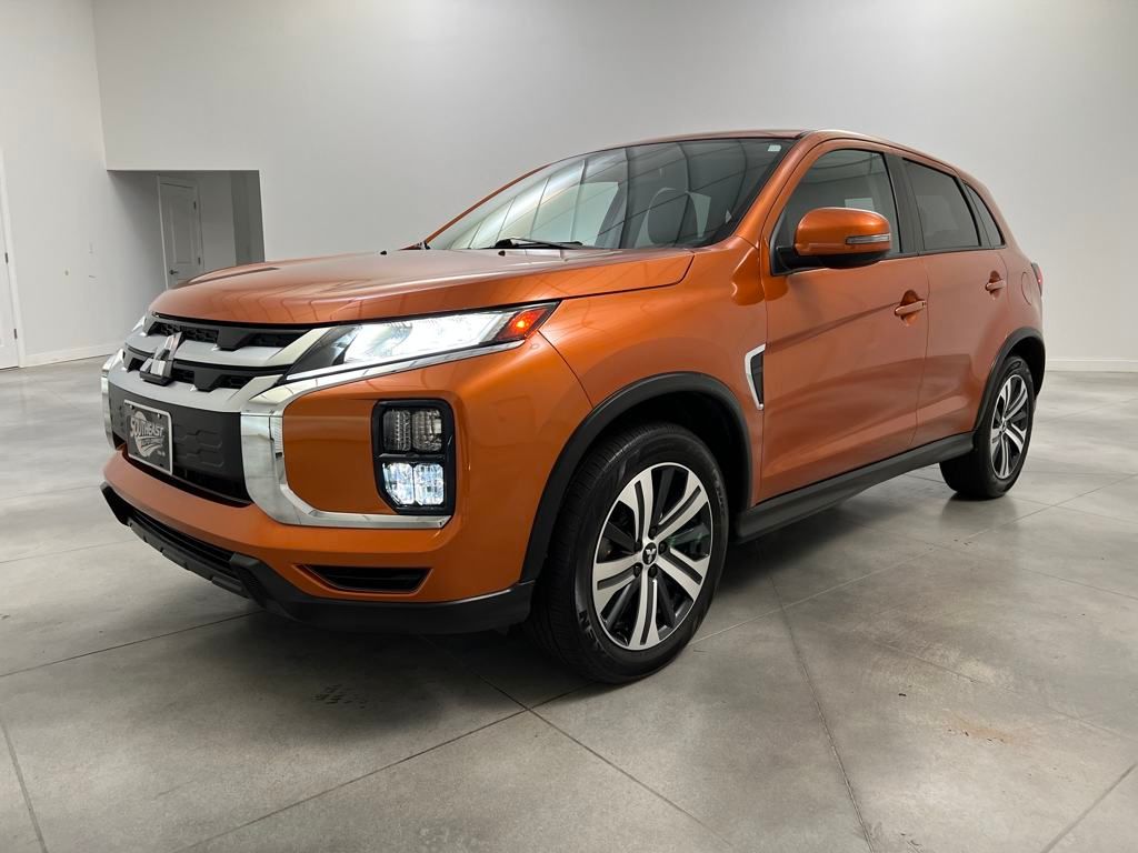 2023 Mitsubishi Outlander Sport SE photo 3