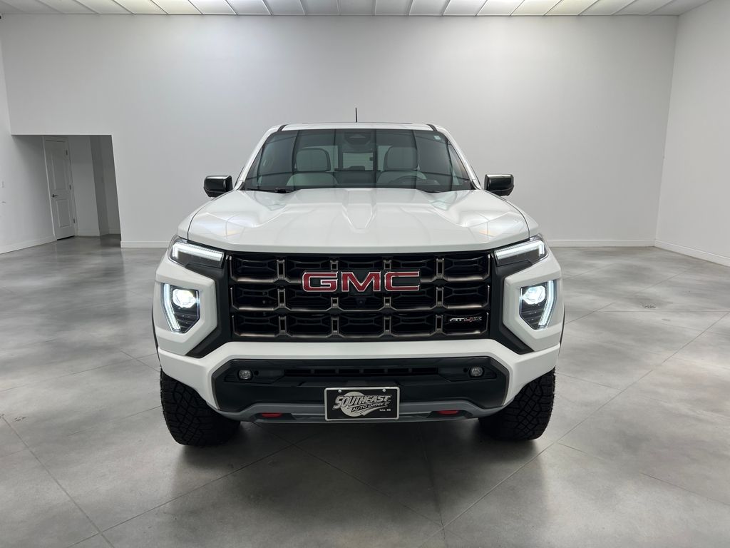 2024 Gmc Canyon AT4X photo 2