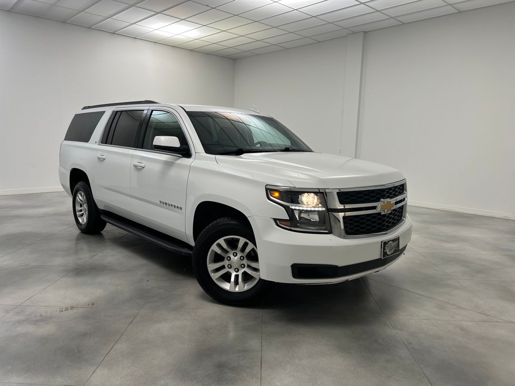 2020 Chevrolet Suburban LT's photo