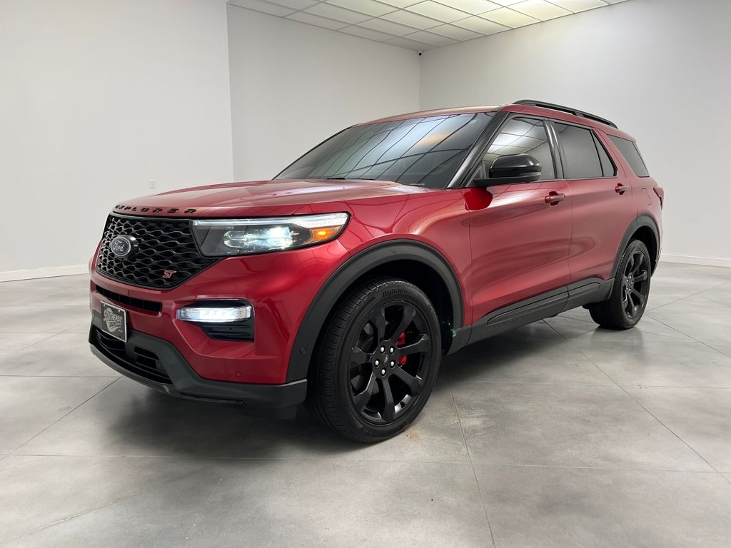2022 Ford Explorer ST photo 3