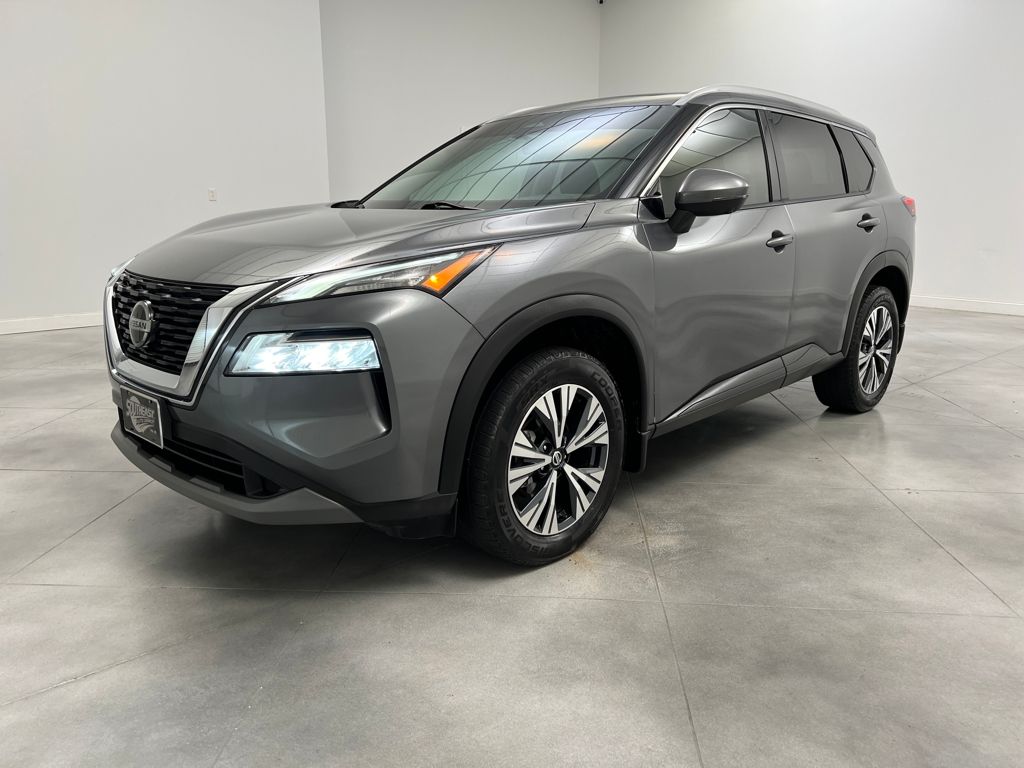 2021 Nissan Rogue SV photo 2