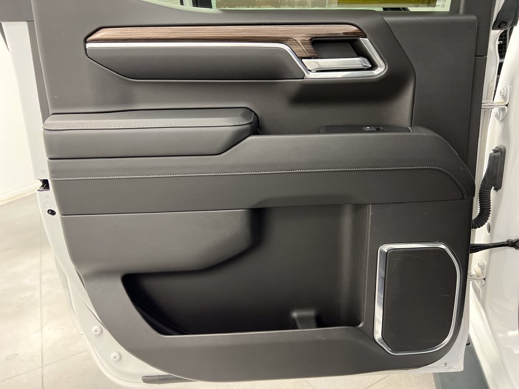 2024 Chevrolet Silverado 1500 LT - Photo 19