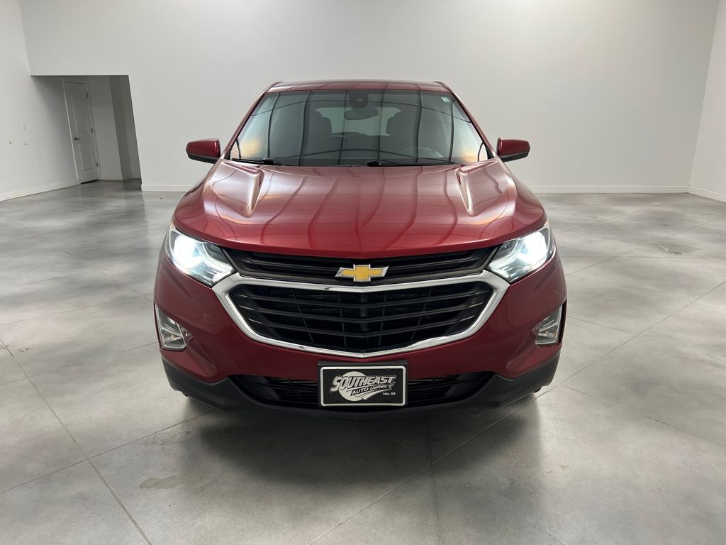2020 Chevrolet Equinox LT photo 2