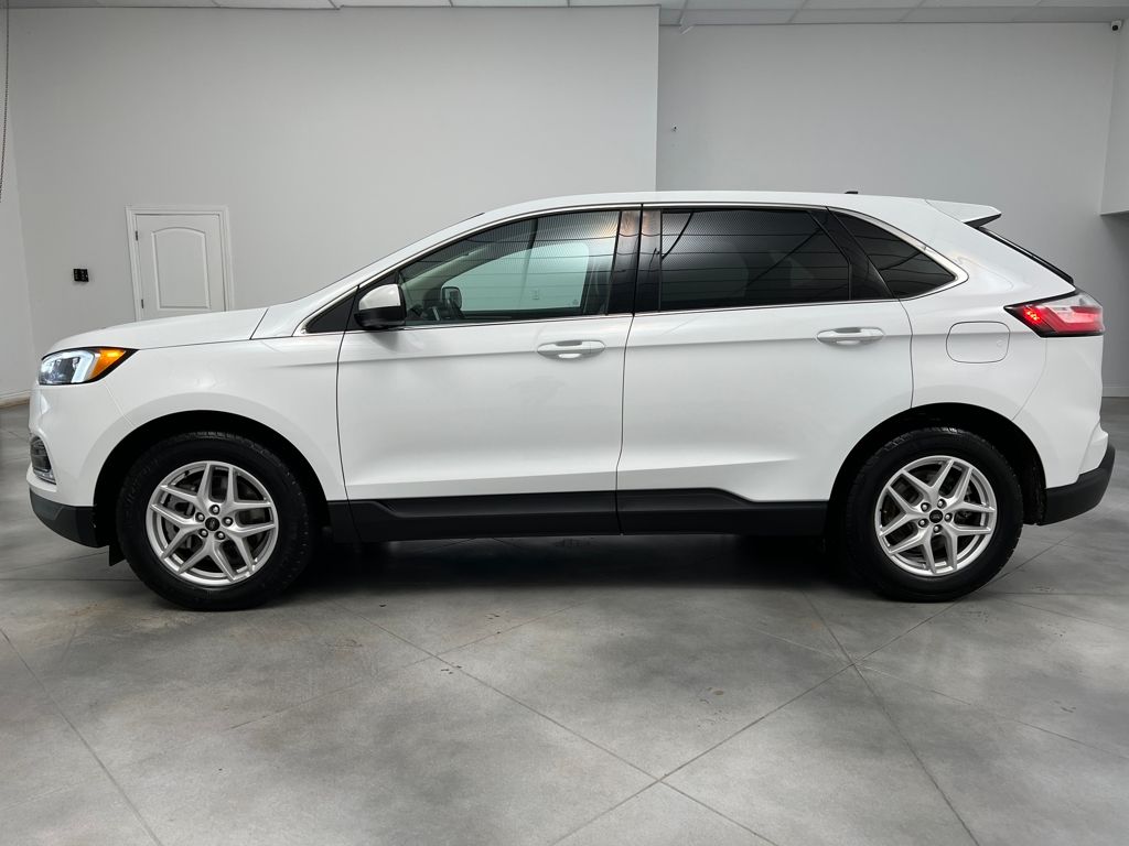 2024 Ford Edge SEL photo 4