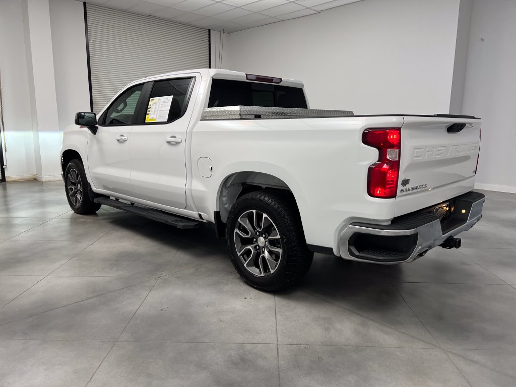 2024 Chevrolet Silverado 1500 LT - Photo 6