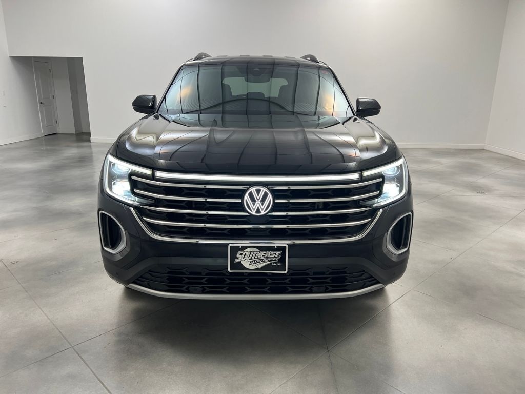 Used 2024 Volkswagen Atlas 2.0T SE w/Technology SUV