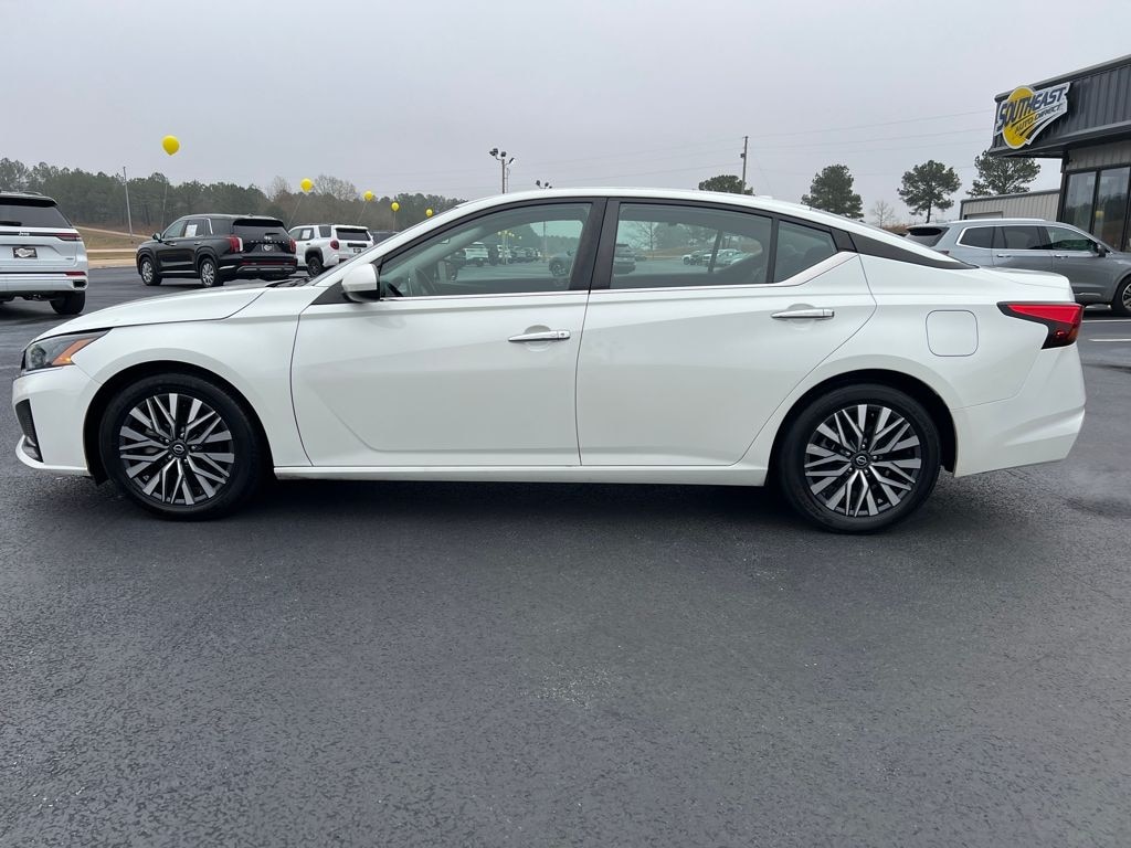 Used 2023 Nissan Altima 2.5 SV Sedan