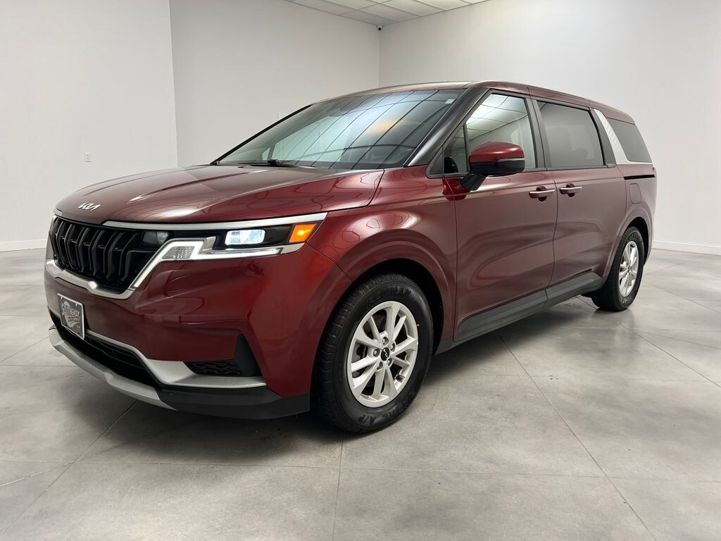 Used 2024 Kia Carnival LX Minivan/Van