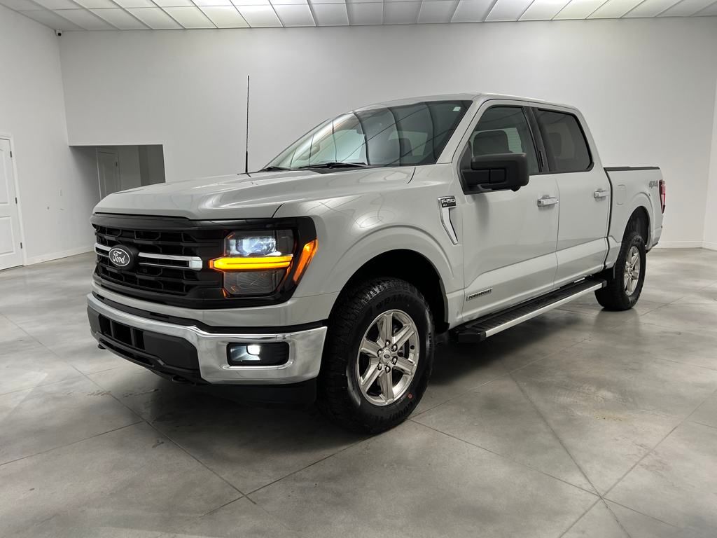 2024 Ford F-150 XLT photo 3