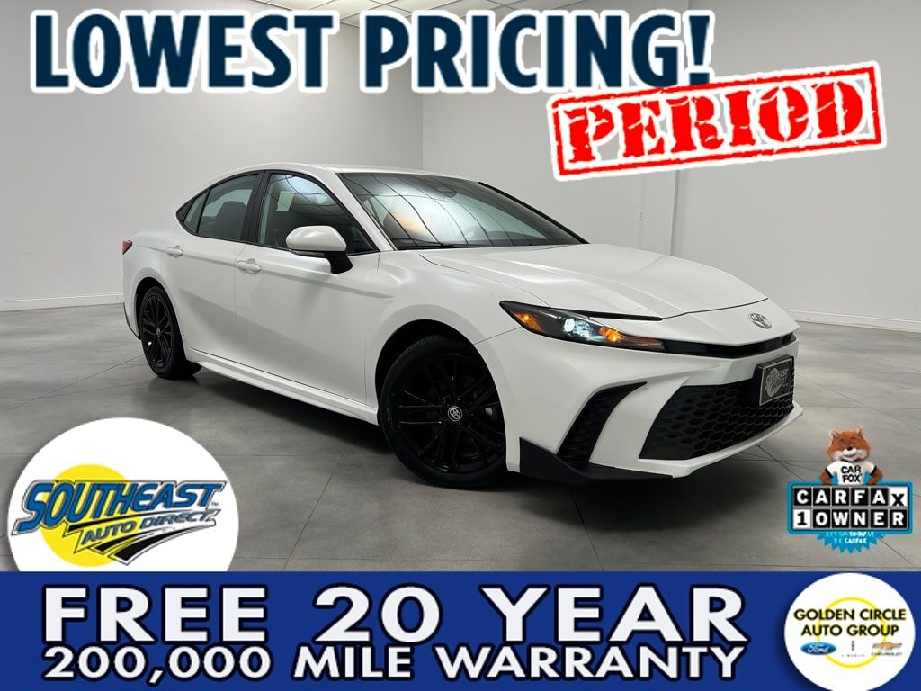 Used 2025 Toyota Camry SE Sedan