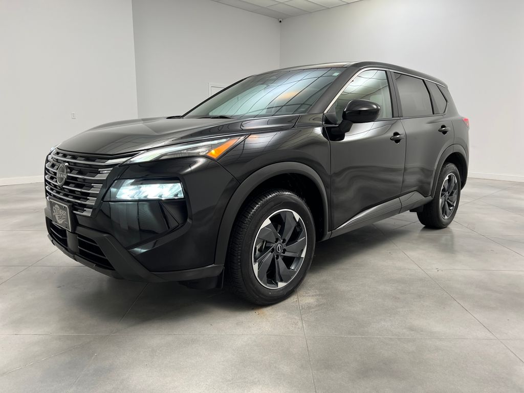 2024 Nissan Rogue SV photo 2