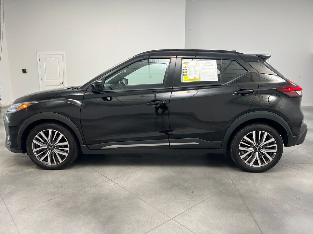 Used 2024 Nissan Kicks SR SUV