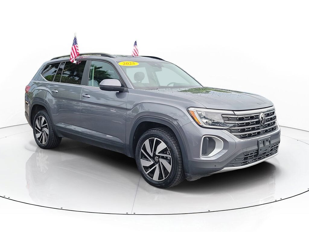 Used 2025 Volkswagen Atlas 2.0T SE w/Technology SUV