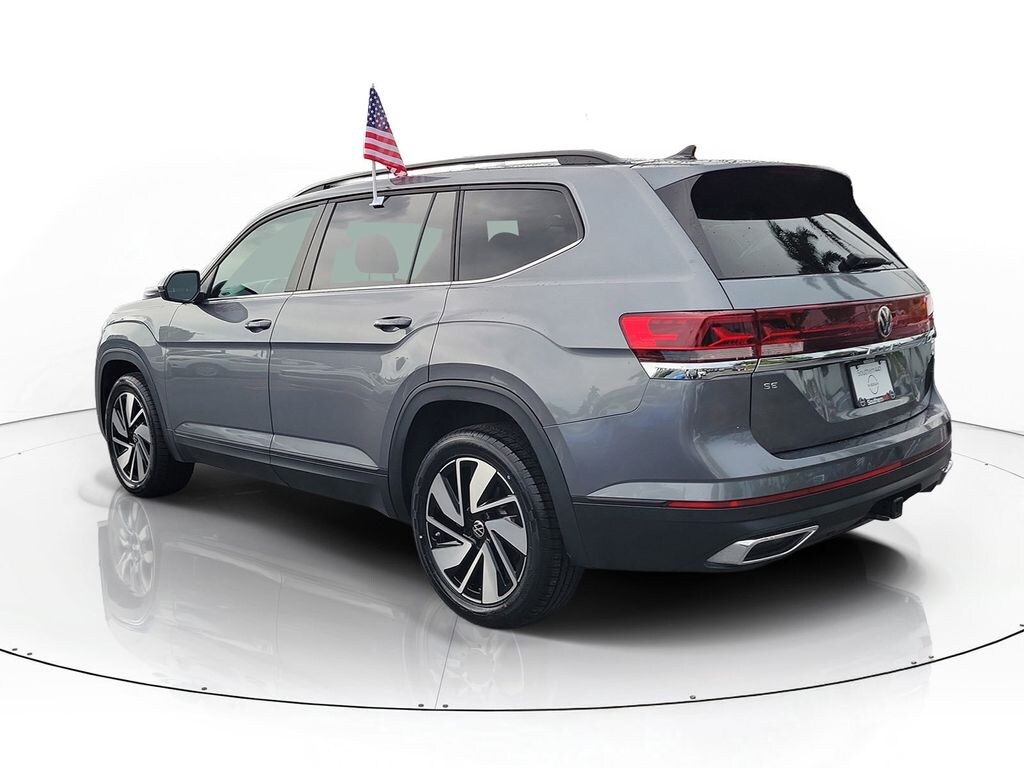Used 2025 Volkswagen Atlas 2.0T SE w/Technology SUV