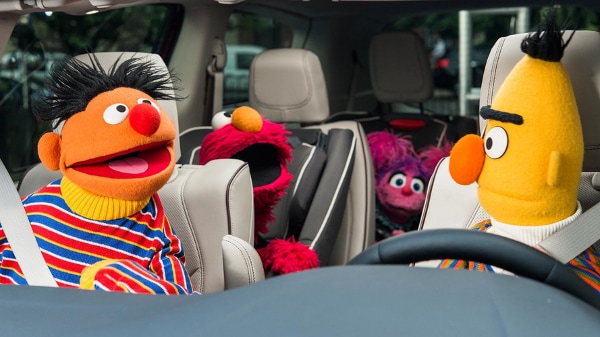 chrysler-pacifica-sesame-street_600.jpg