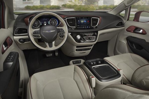 Chrysler_Pacifica_Interior.png