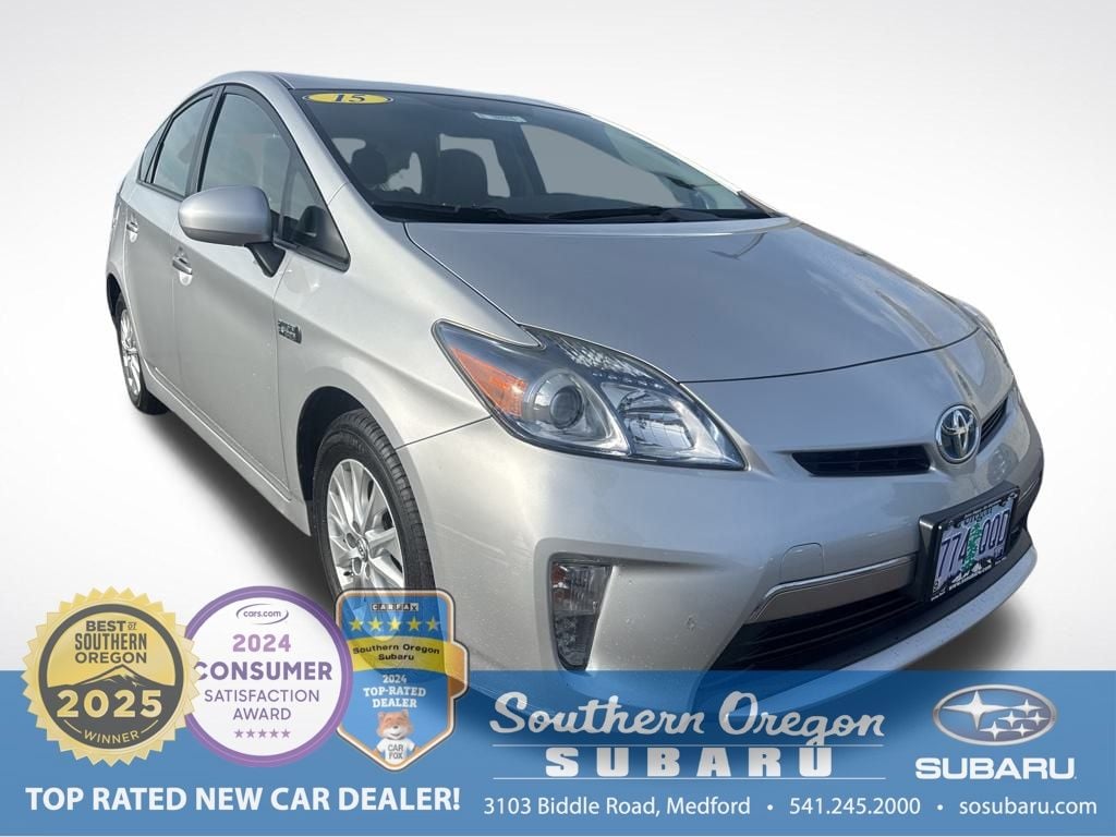 2015 Toyota Prius Plug-In's photo