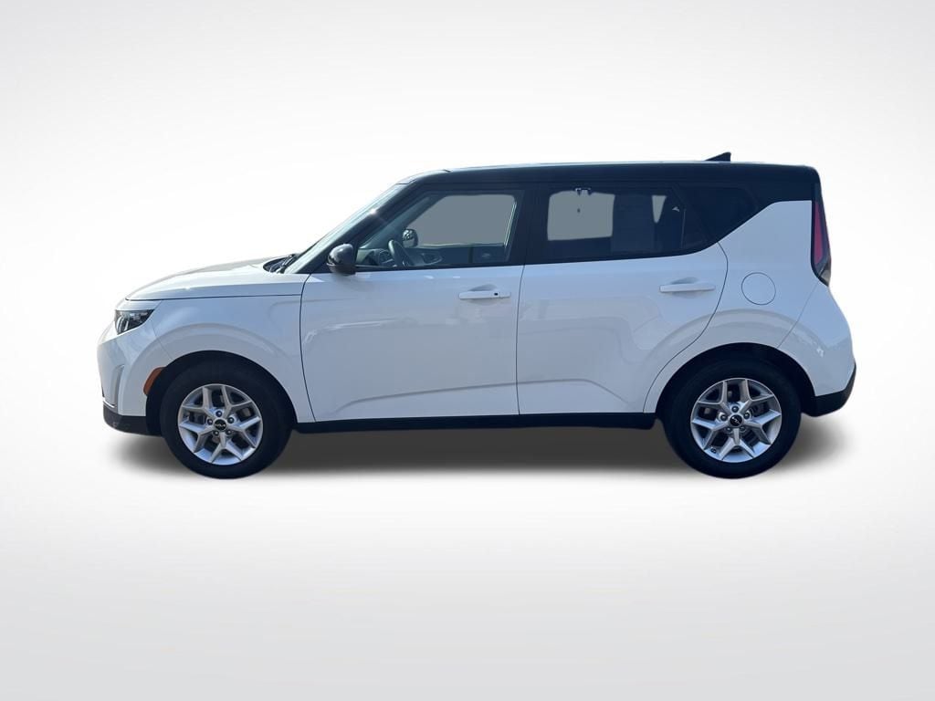 Used 2024 Kia Soul S Hatchback
