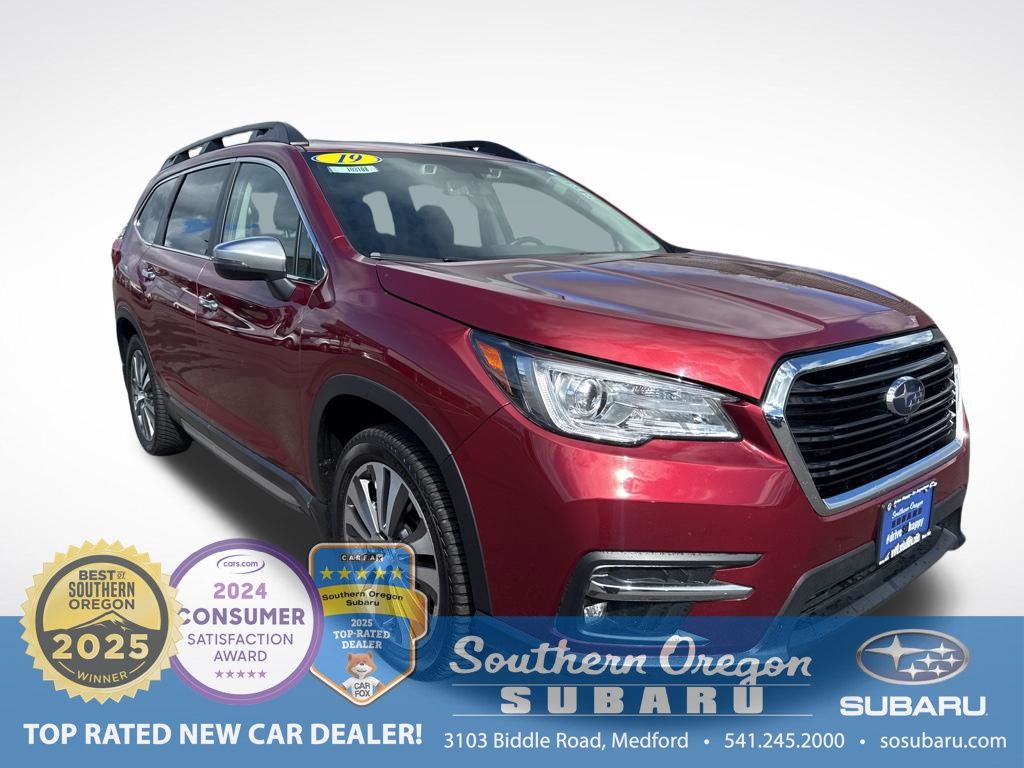 2019 Subaru Ascent Touring's photo