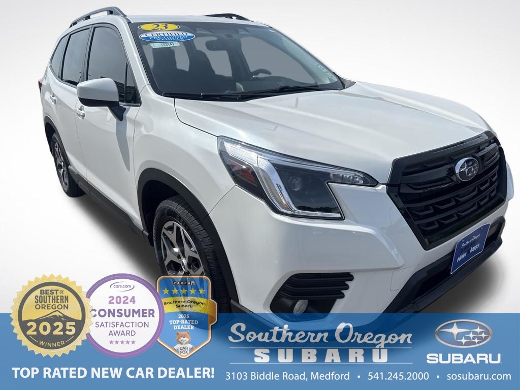 2023 Subaru Forester Premium's photo