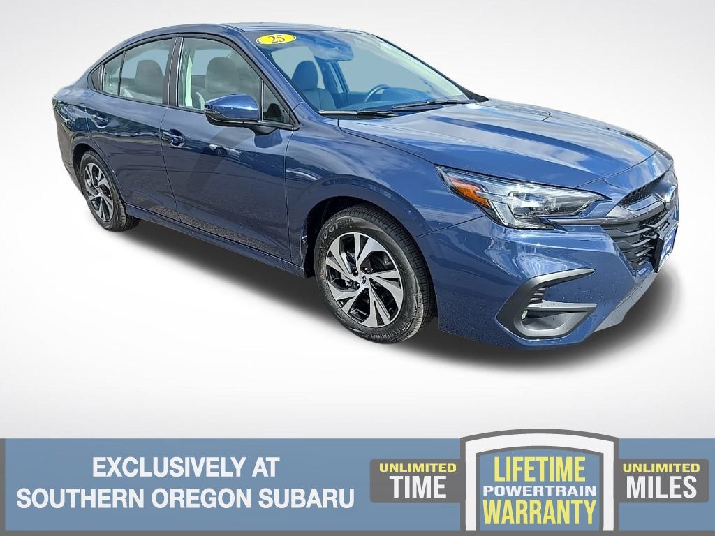 2025 Subaru Legacy Premium's photo