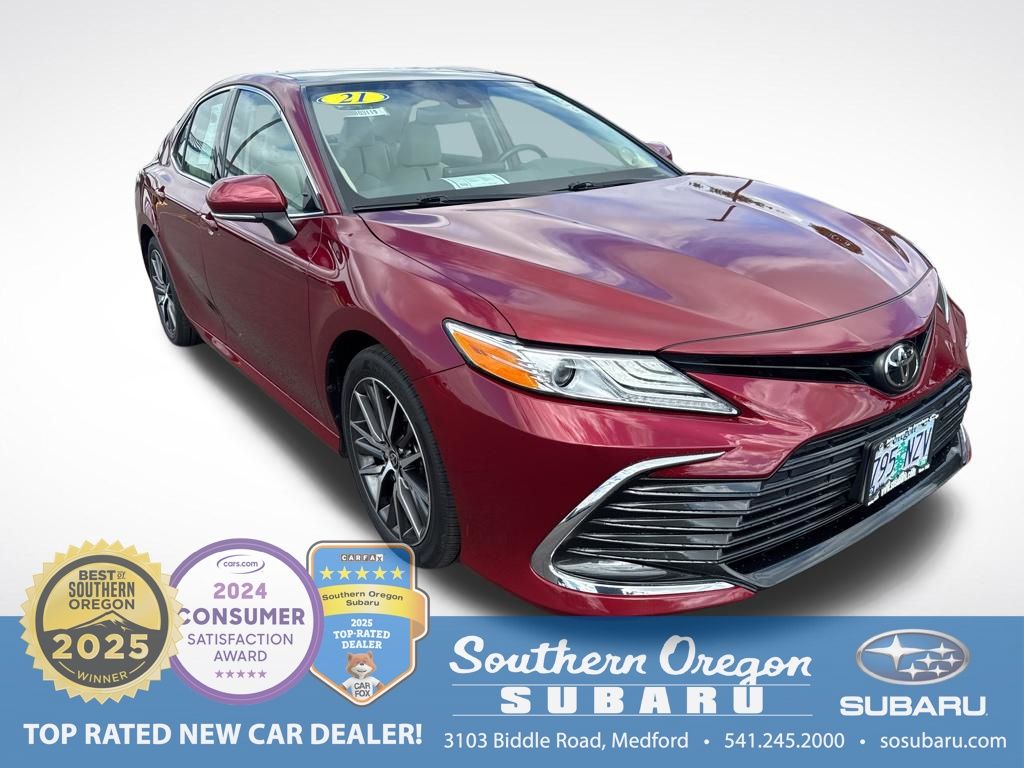 2021 Toyota Camry 3.5 Auto V6 XLE's photo