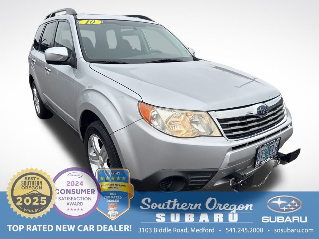 2010 Subaru Forester X Premium's photo