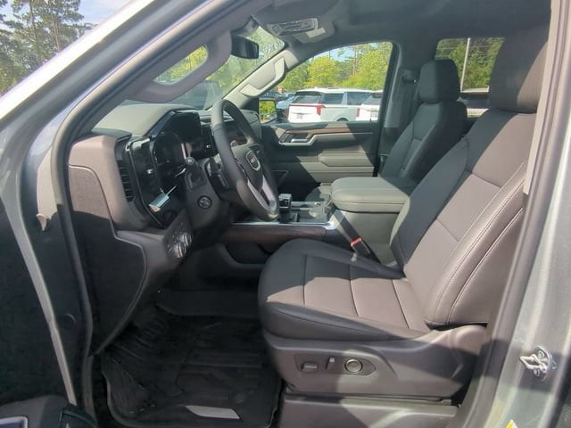 2026 GMC Sierra 1500 SLT - Photo 18