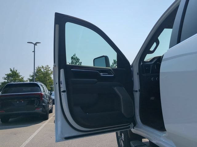 2026 GMC Sierra 3500HD Denali - Photo 15