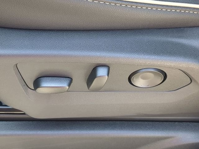 2026 GMC Yukon Elevation - Photo 23