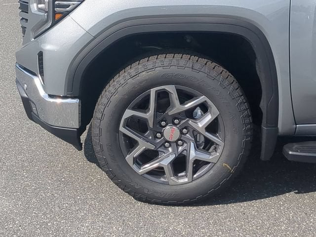 2026 GMC Sierra 1500 SLT - Photo 12