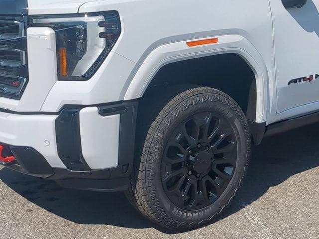 2026 GMC Sierra 2500HD AT4 - Photo 10