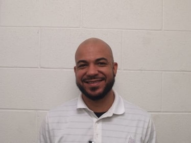 Staff member Moshe Thomas from ID_6983ba