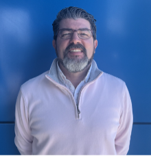 Staff member Derek Worthy from ID_34b438