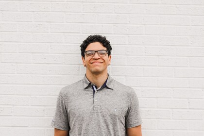 Staff member Zach from ID_2089ad