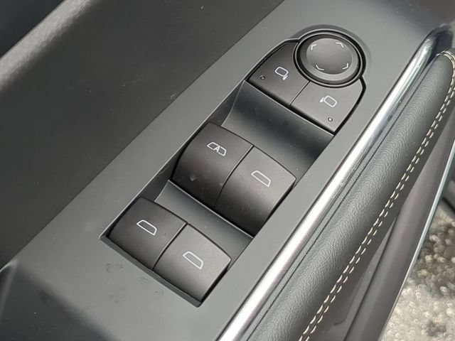 2026 GMC Acadia Elevation - Photo 17