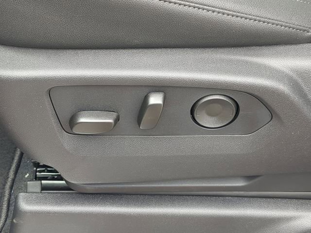 2026 GMC Sierra 1500 SLT - Photo 19