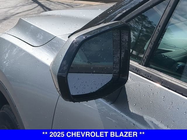2025 Chevrolet Blazer 2LT - Photo 18
