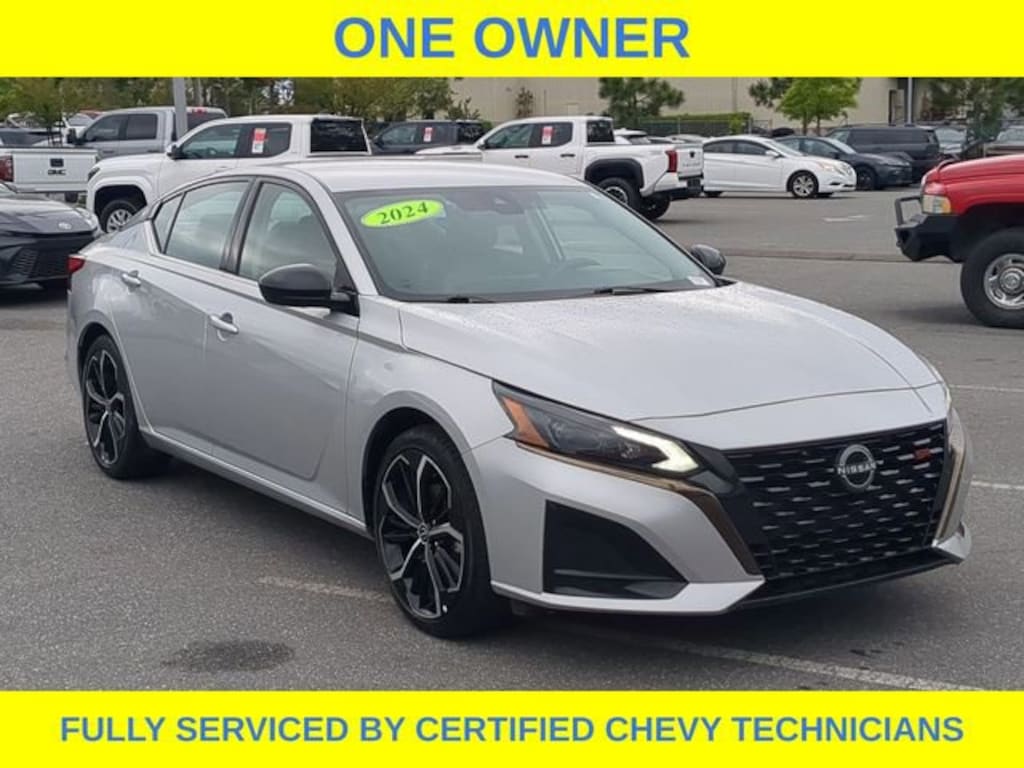 Used 2024 Nissan Altima 2.5 SR Sedan
