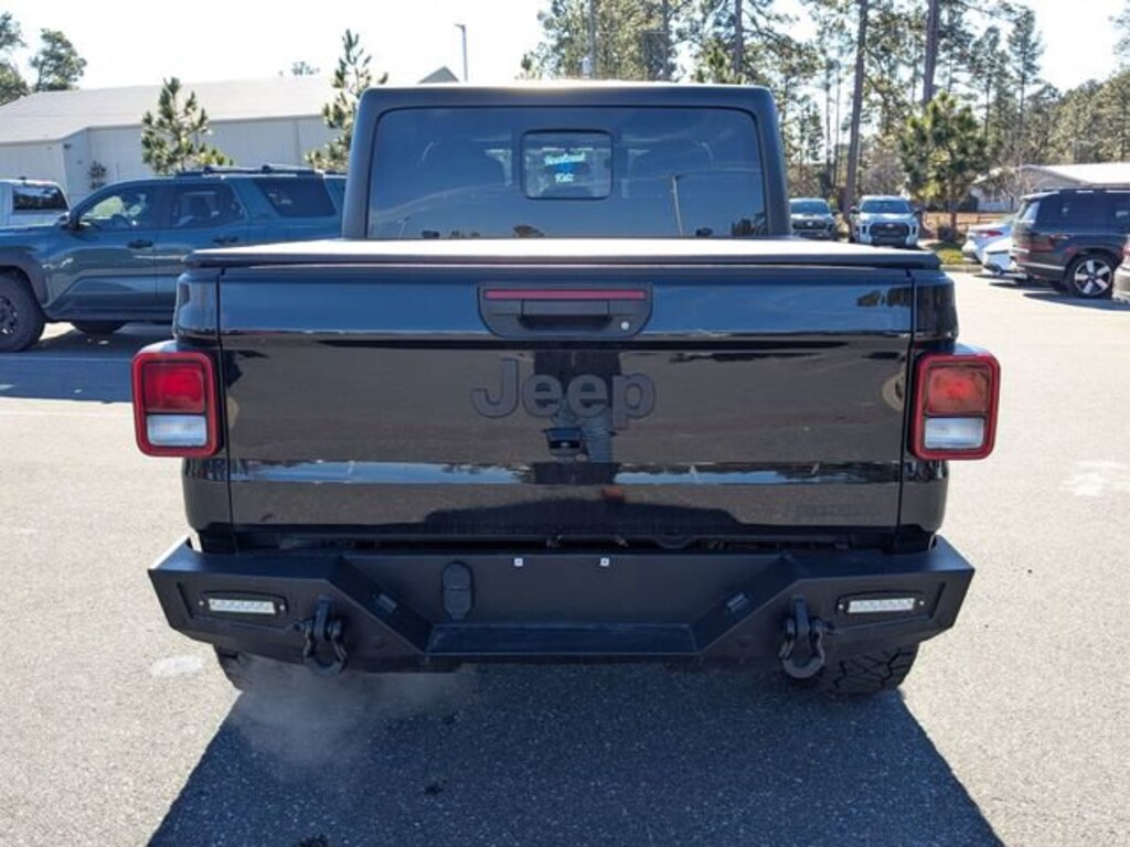 Used 2020 Jeep Gladiator Sport S Truck Crew Cab