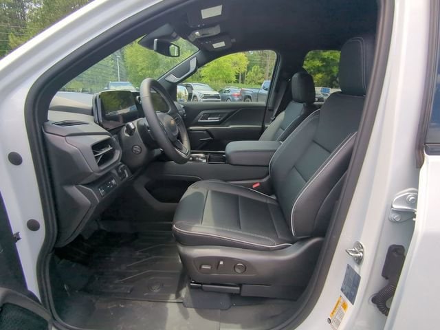 2025 Chevrolet Silverado EV LT - Photo 25