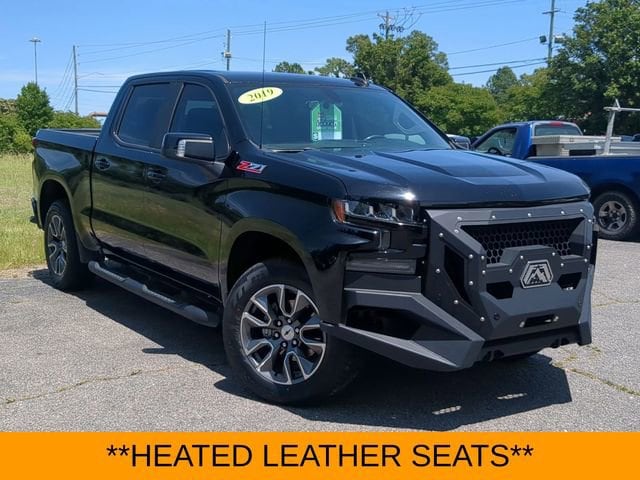 Used 2019 Chevrolet Silverado 1500 RST with VIN 3GCUYEED2KG286368 for sale in Southern Pines, NC