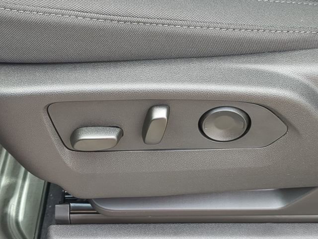 2025 Chevrolet Silverado 1500 Custom - Photo 23